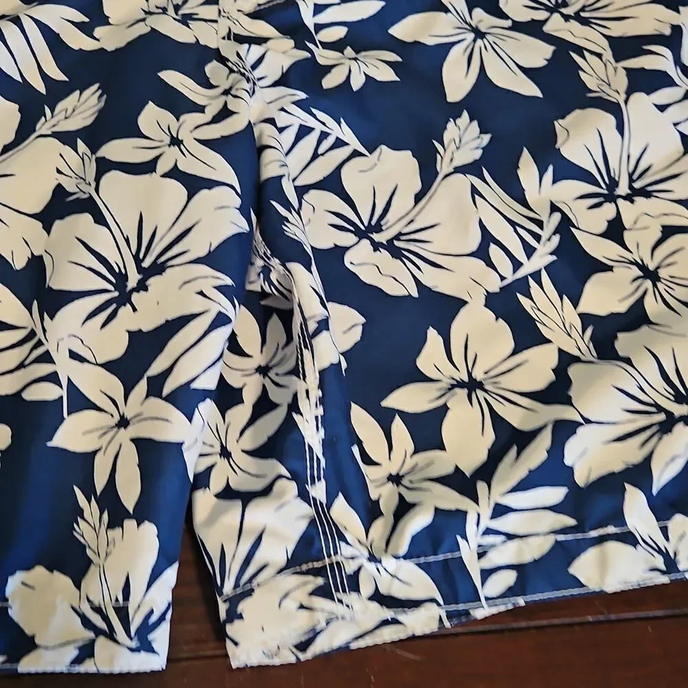 Old Navy dive into